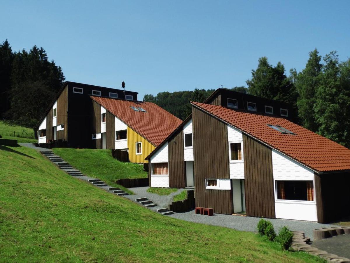 Typ Fuchsbau Hotel ชมาลเลนแบร์ก ภายนอก รูปภาพ